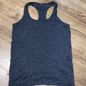 Lululemon tank top!